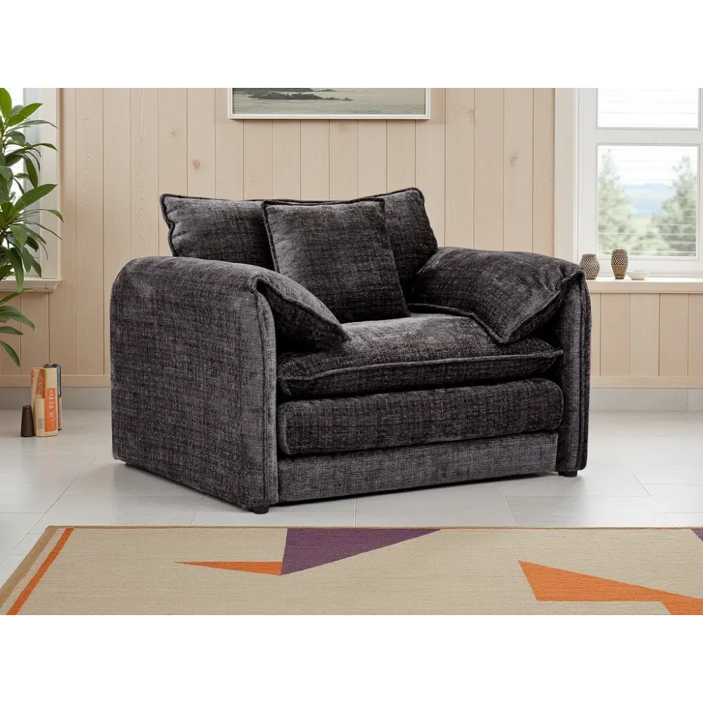 Solaya Lounge Chair
