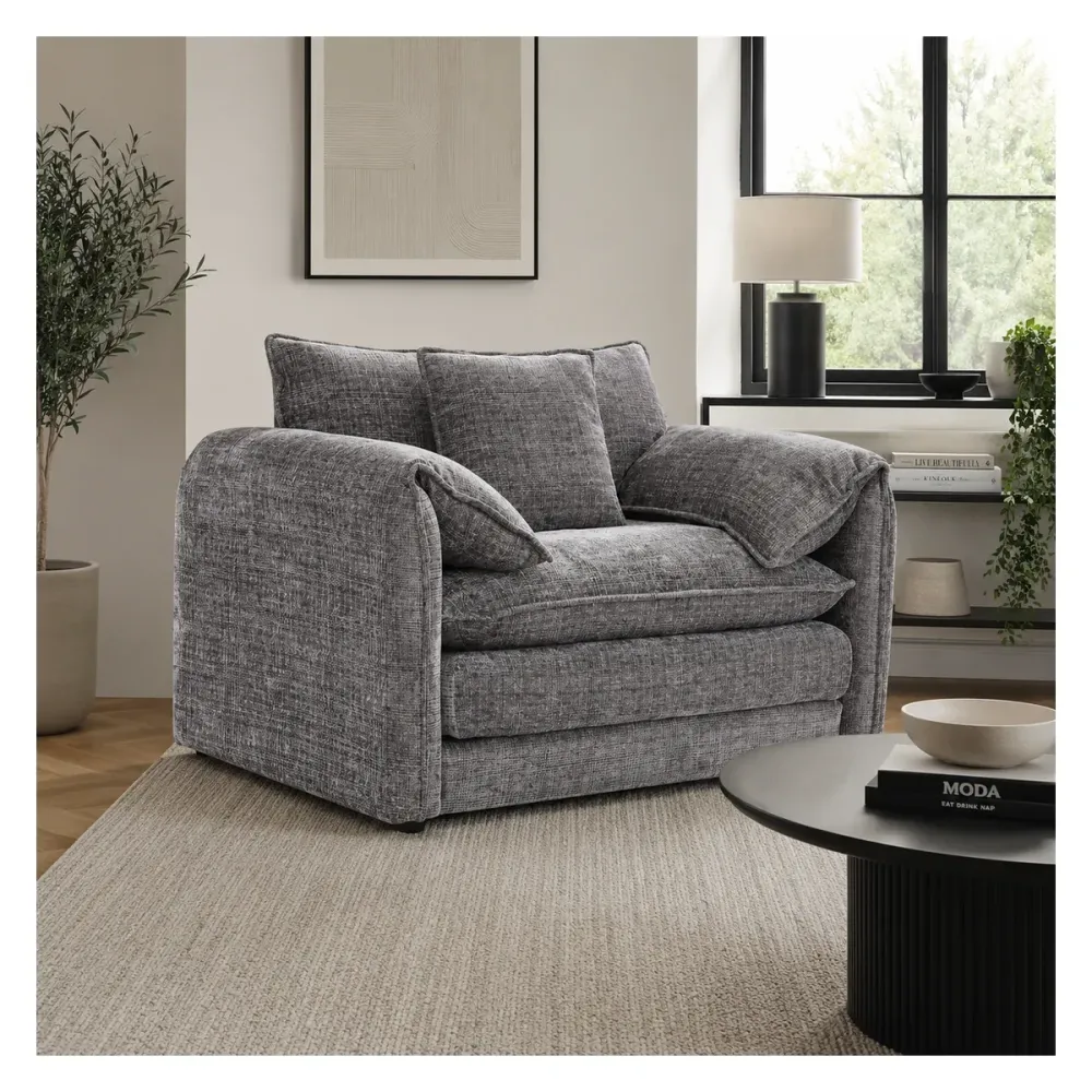 Hound Tor Lounge Chair | MODA Britain